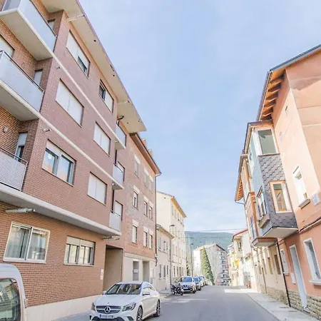 شقة Beautiful Flat In The Pyrenees * Free Parking *