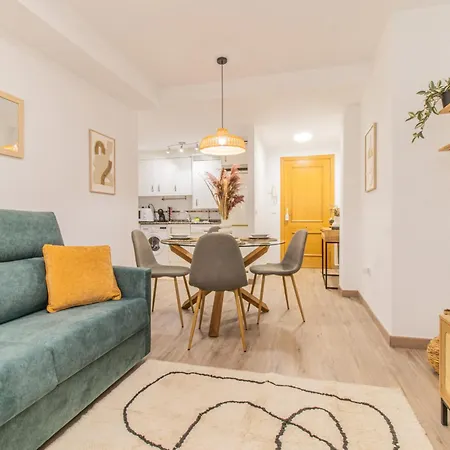 Beautiful Flat In The Pyrenees * Free Parking Appartamento *
